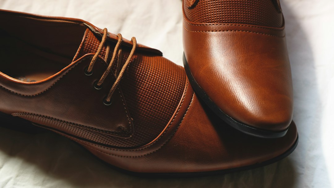 Men's leather dress shoes
